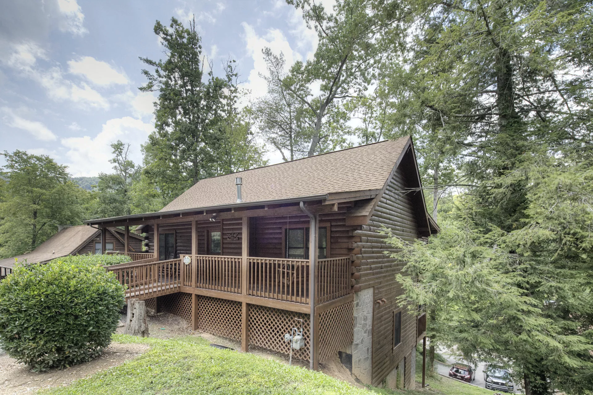 Pigeon Forge Cabins - Er223 - Young's Hideaway