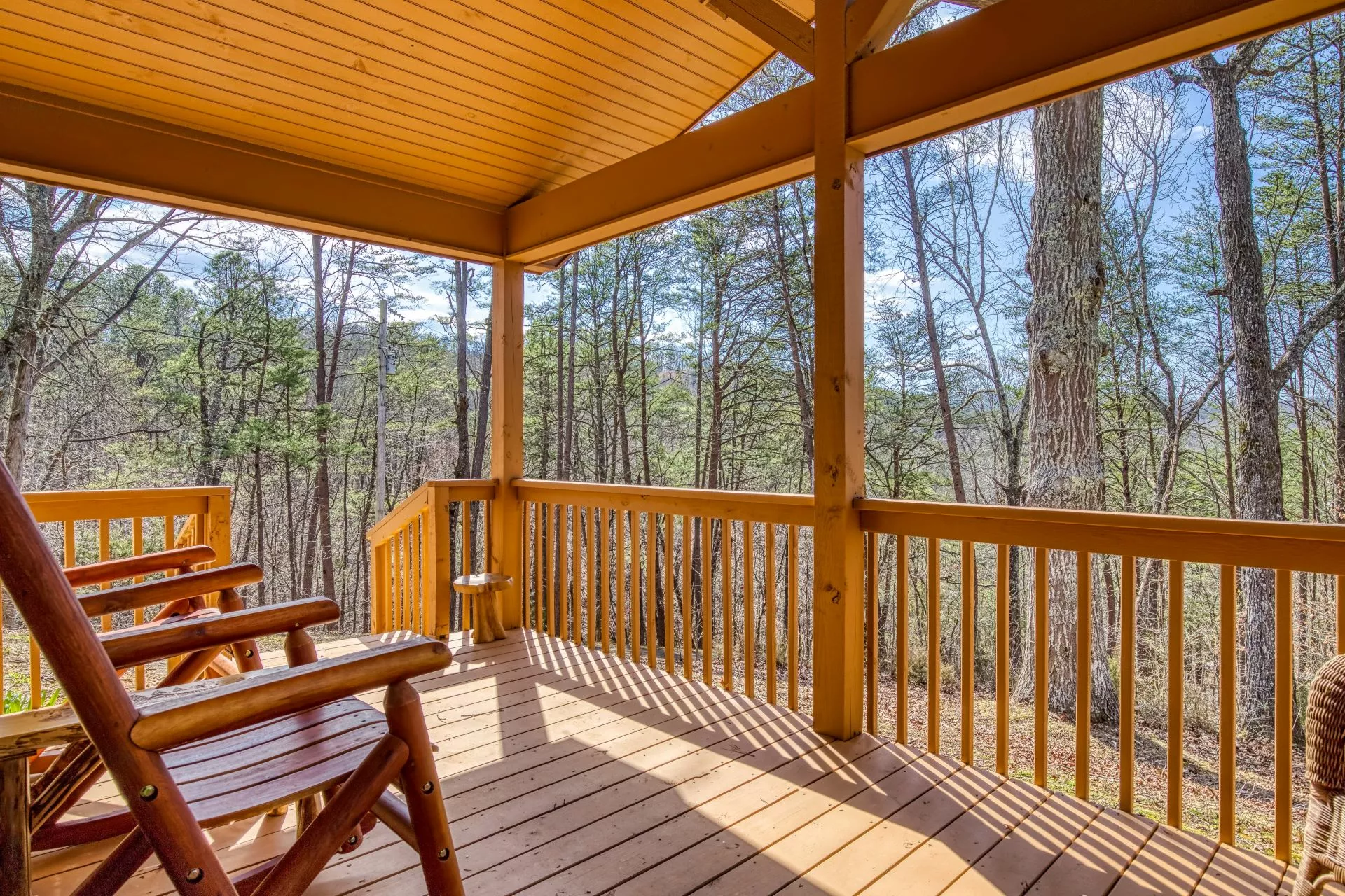 Sevierville Cabins - Hilltop Hideaway