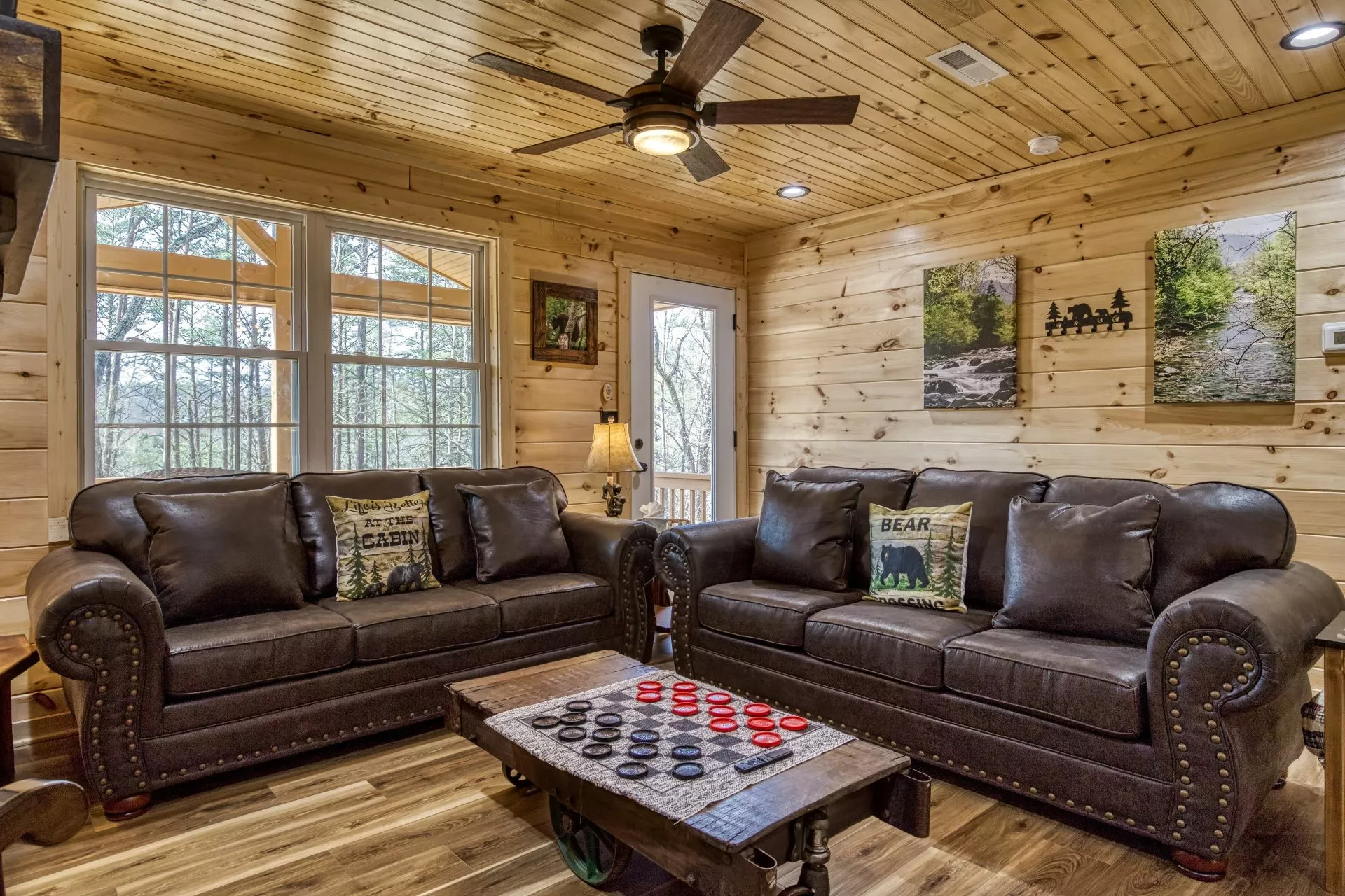 Sevierville Cabins - Hilltop Hideaway
