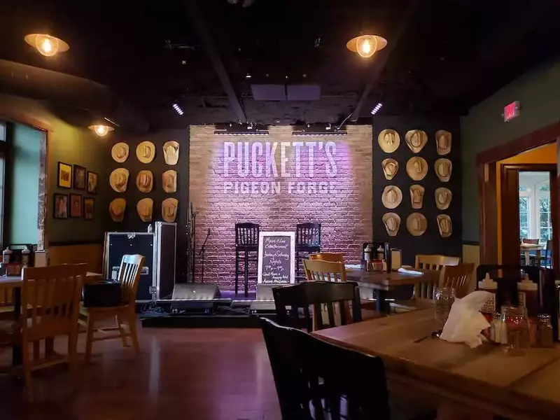 the stage at Puckett's