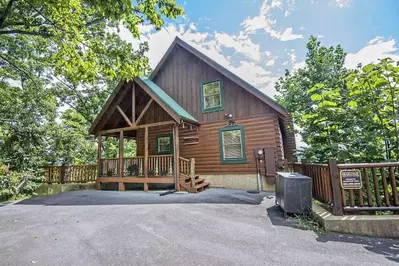 Heritage Cabins - Majestic Mountain View