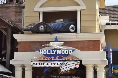 hollywood star cars museum in gatlinburg