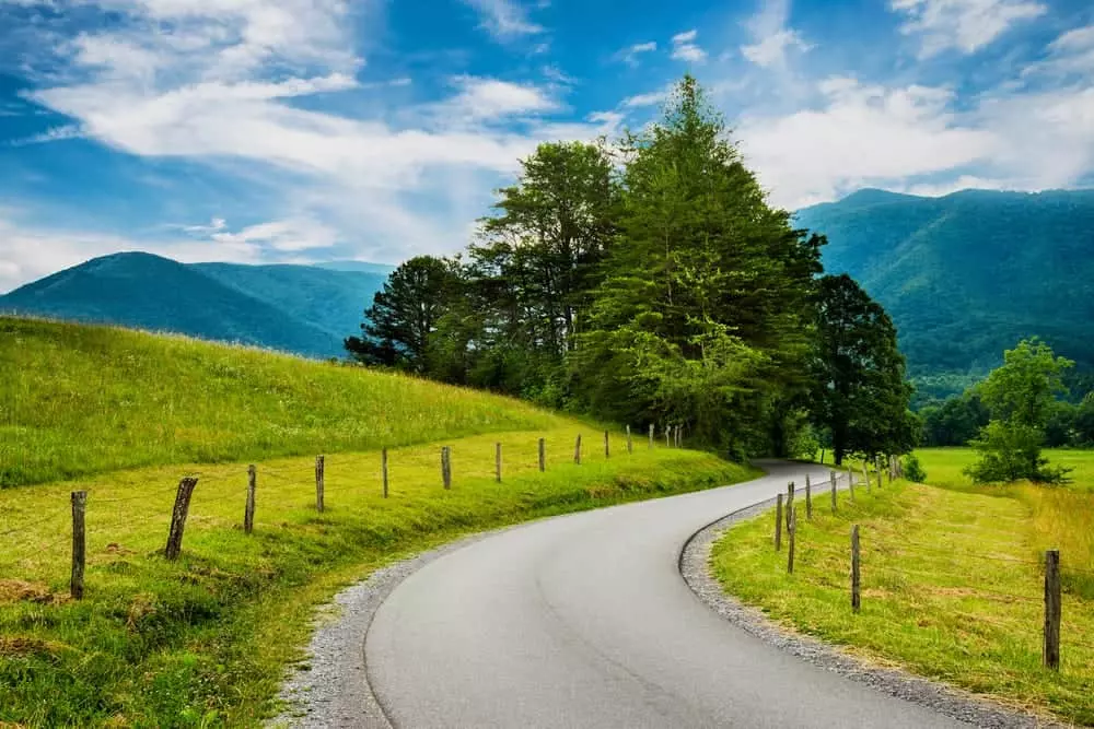 cades cove road