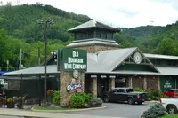 old mountain wine company wineries in gatlinburg tn