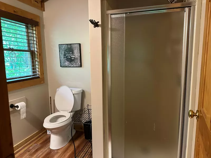 168556185