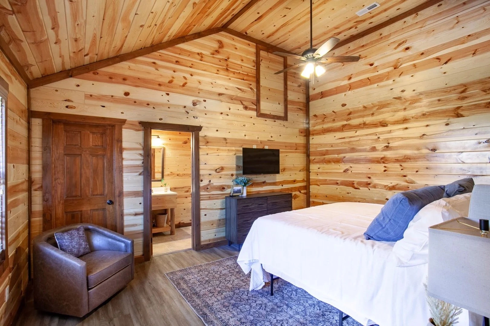 5 bedroom cabin in gatlinburg