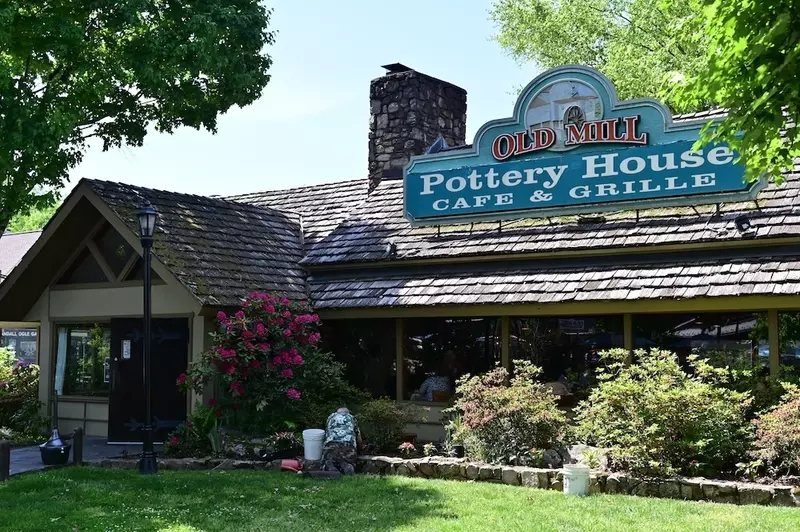  Pottery House Cafe is one of the best restaurants in the Smokies