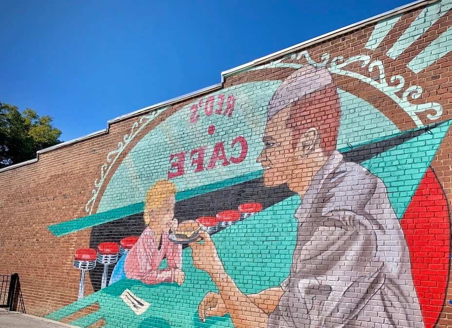 reds soda fountain downtown sevierville 