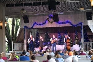 concert at christmas in dollywood