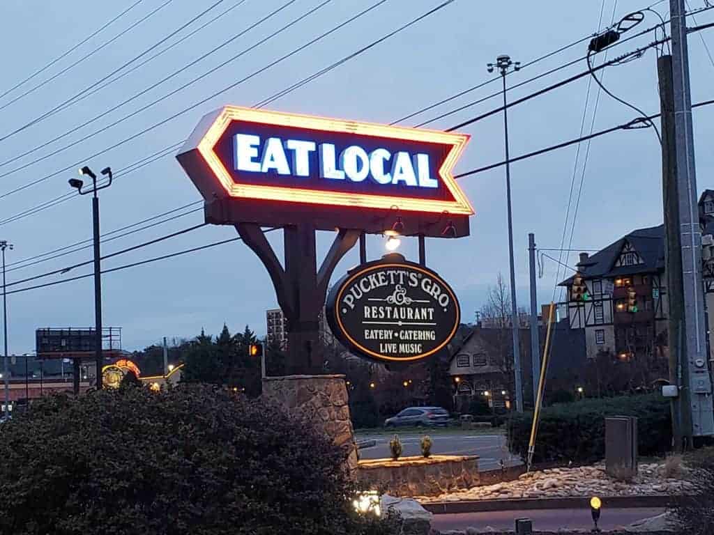 Top 5 Places to Get Lunch in Pigeon Forge