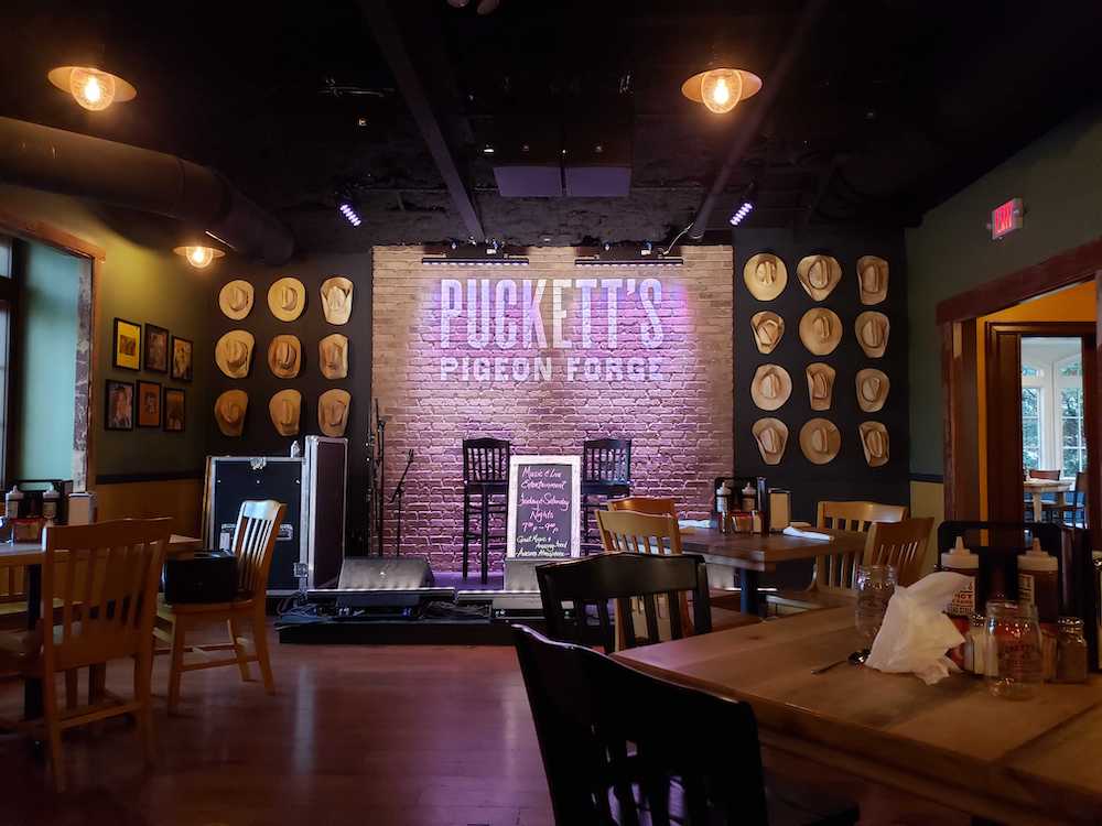 the stage at Puckett's